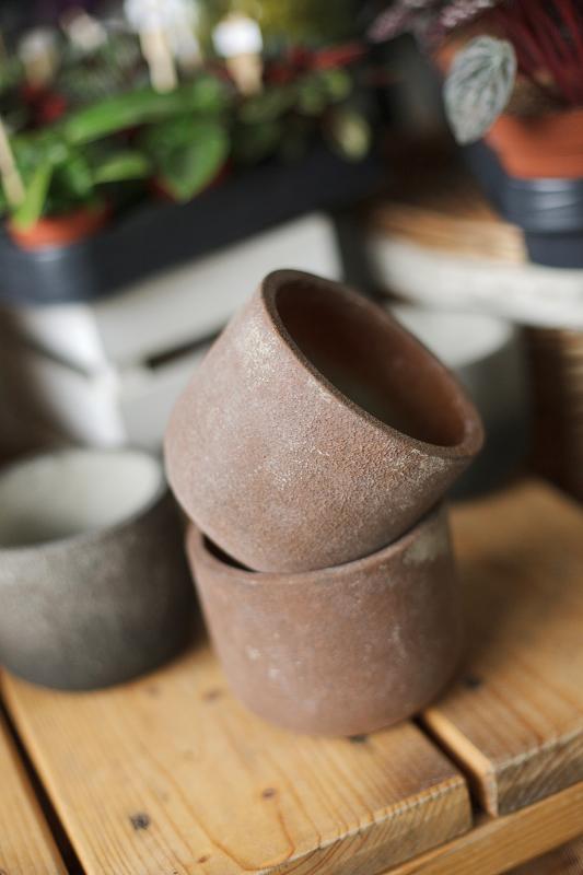 Кашпо для растений под бетон