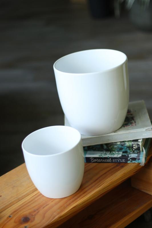 Керамическое кашпо Базель Белый